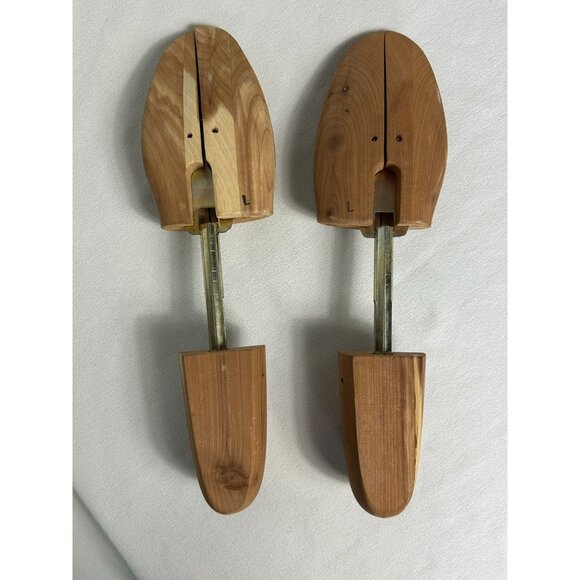 Pair of Nordstrom Men's Wooden Cedar Inserts - Size L - Picture 3 of 3